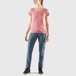 FJÄLLRÄVEN 1960 Logo T-shirt W -Seatosummit shop 1960 logo t shirt w 83513 342 999 c model fjr