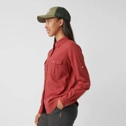 FJÄLLRÄVEN Övik Travel Shirt LS W -Seatosummit shop ovik travel shirt ls w 89843 342 e model fjr
