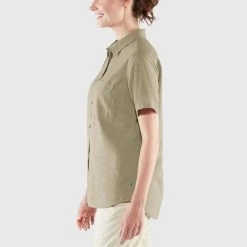 FJÄLLRÄVEN Övik Travel Shirt SS W -Seatosummit shop ovik travel shirt ss w 87040 195 e model fjr