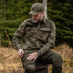FJÄLLRÄVEN Lappland Camo Cap -Seatosummit shop square mood fw20 hunting anette andersson 231019 3428