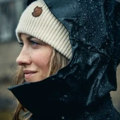 FJÄLLRÄVEN Directional Rib Beanie -Seatosummit shop square mood fw22 danielblom ecoshell 5299 exp 2025 08 01
